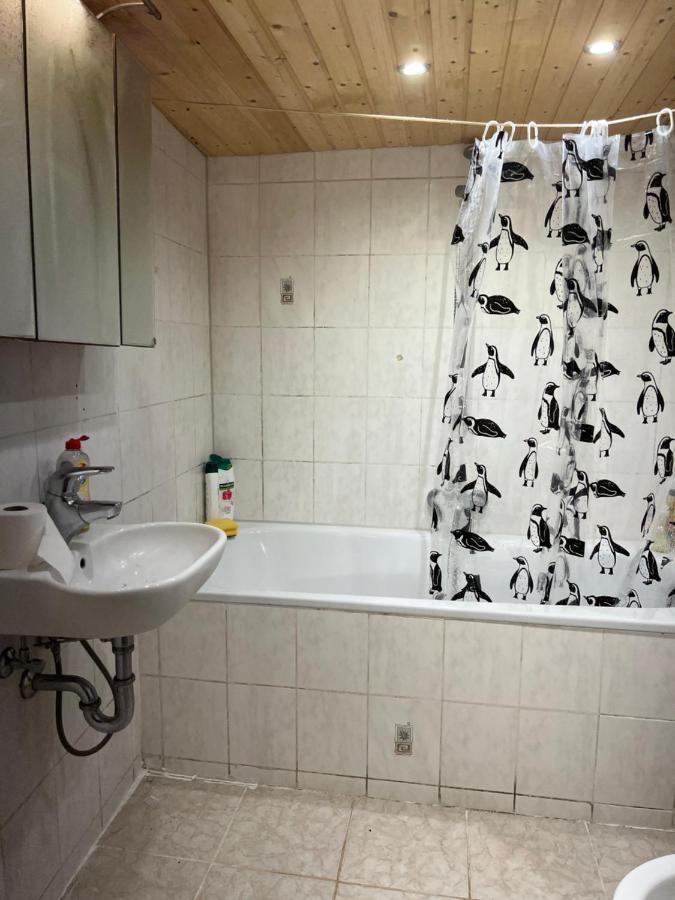 Mehrere Zimmer In Erster Lage سيغن المظهر الخارجي الصورة